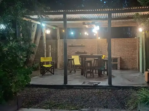 Casa Quinta 4Amb Las Heras lote 886,52 m2 Financia