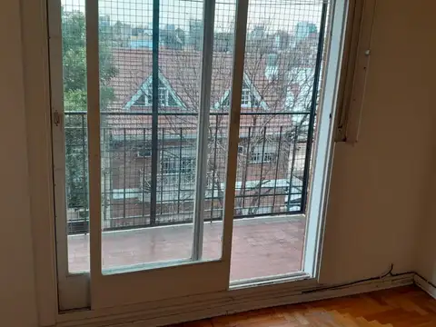 Departamento en Alquiler en Monte Castro, $ 680.000