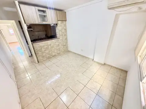 Mitre 2462 , Piso 1
