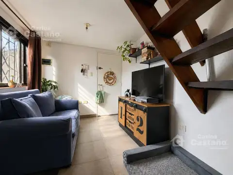 Depto Tipo Casa en Venta de 3 ambientes