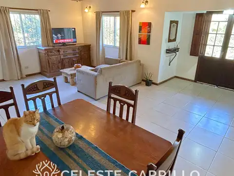 Casa 6 ambientes con 2 baños