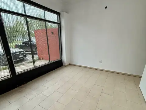 Local en Alquiler en Francisco Alvarez, $ 1.300.000
