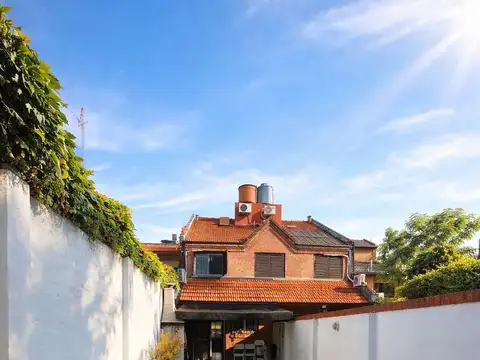 Venta Excelente Dúplex 5 Amb, Jardín/Pileta/2 Cocheras