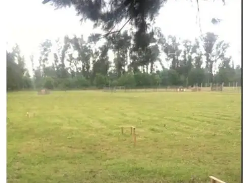 General Mosconi y 8 de Diciembre