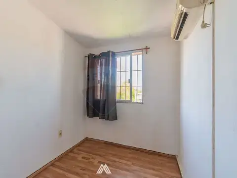 Venta duplex de 2 dormitorios con patio en Pando