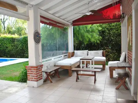 CASA EN VENTA COUNTRY