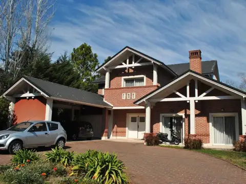 CASA EN VENTA COUNTRY