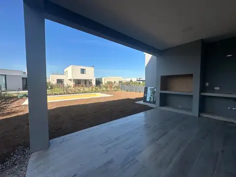 Casa en Venta 4 ambientes, en Pilar. San Ramón