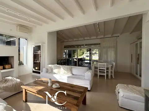 Casa en Venta en Costa Esmeralda, USD 248.000