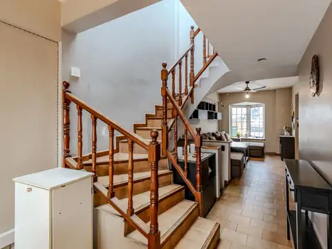 Depto Tipo Casa en Venta 26 años
