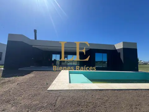 VENTA CASA EN EL NAUDIR