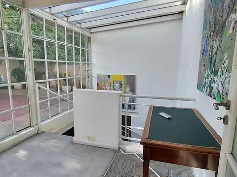 Oficina 5 ambientes con 3 baños