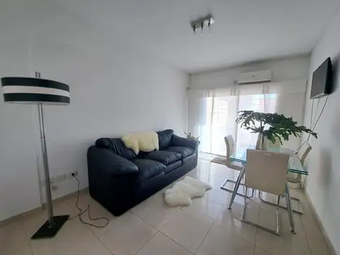 Depto Tipo Casa en Alquiler de 2 ambientes