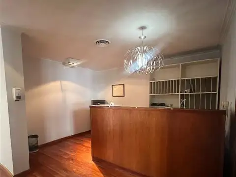 Oficina en Venta 69 años