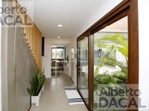 Casa en Venta en Manuel B Gonnet, USD 298.000