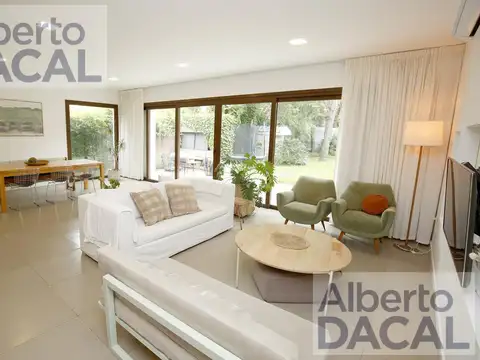 Casa 6 ambientes con 3 baños
