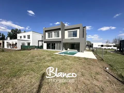 Casa  en Venta en Lagoon Pilar, Pilar, G.B.A. Zona Norte
