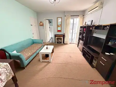 Departamento en Venta de 2 ambientes en 3er piso por escalera- Boedo