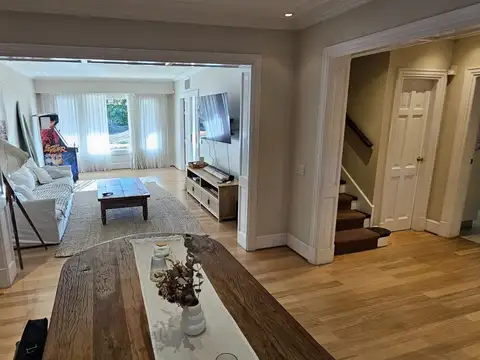 Casa en Alquiler en Martinez Vias / Libertador, USD 4.300