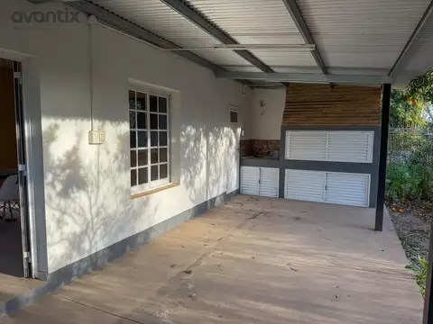 Casa en Venta con 1 cochera