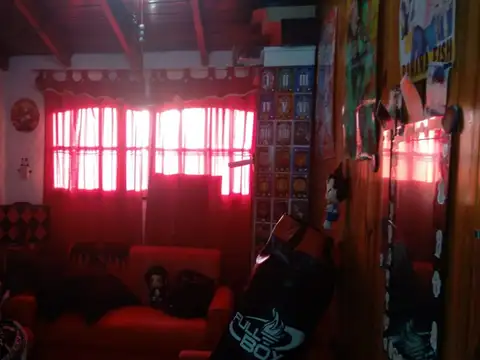 Casa en Venta con 3 cocheras