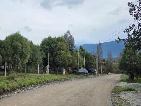 Lote plano es esquina en El Bolsón