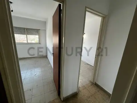 28 entre 65 y 66 1600