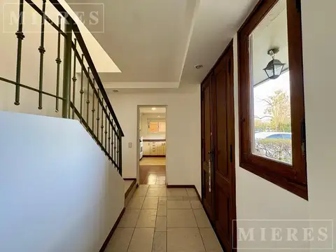 Casa en venta en el Barrio Santa María de Tigre