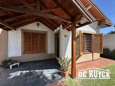 Casa en Venta en Quilmes Oeste, USD 139.000