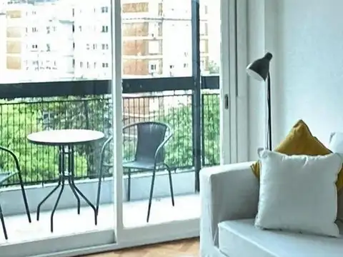 Arroyo 800, Piso 8
