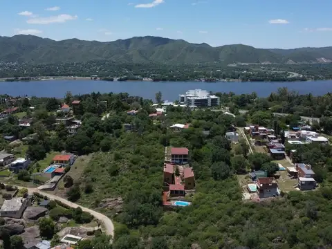 Casa 20 ambientes con 8 baños