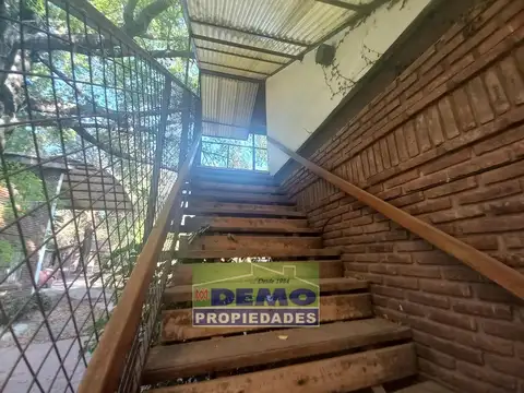 Misiones N° 637 E/ Las Acacias y Los Laureles