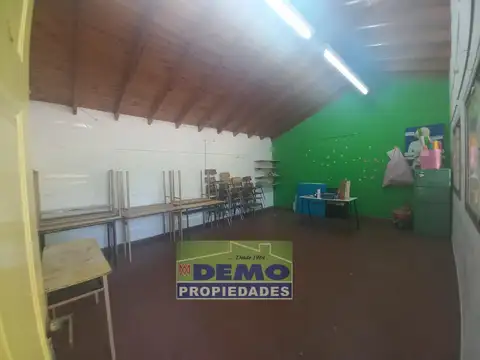 Edificio Comercial en Manuel Alberti