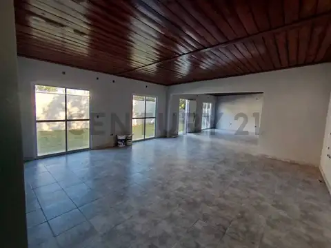 Casa en Venta con 1 cochera