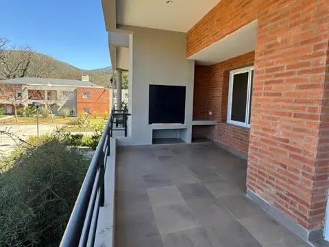 Departamento 4 ambientes con 4 baños