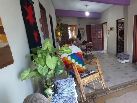 VENTA - Depto 4 amb. + 3 locales/galpon - Villa Ballester