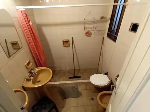 Casa en Alquiler en Republica De La Sexta, $ 4.000.000