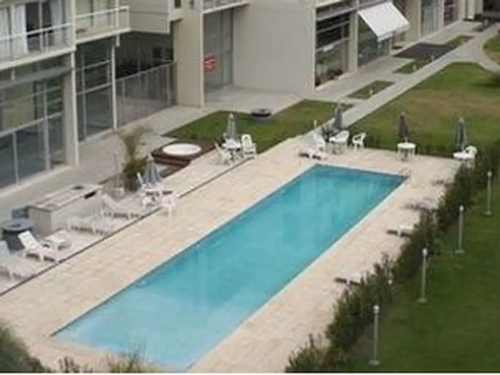 Áreas comunes piscina, gimnasio, laundry en Concord Pilar