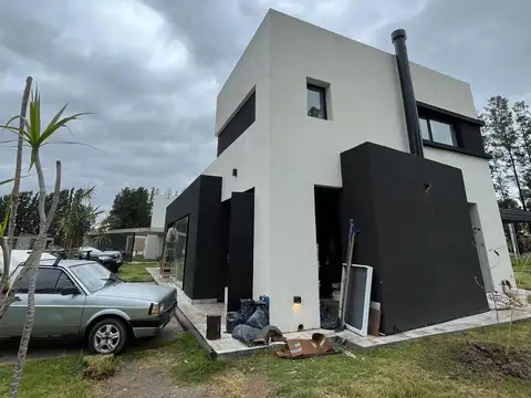 Casa en Venta en Countries y Barrios Cerrados en Ezeiza, USD 219.500