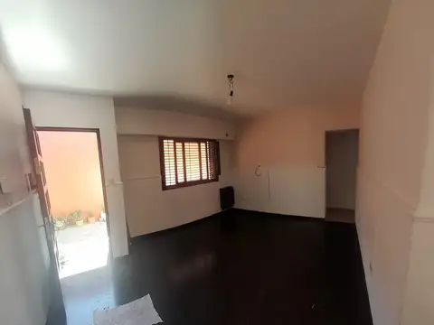 Departamento PH  en Alquiler en La Plata, G.B.A. Zona Sur, Argentina