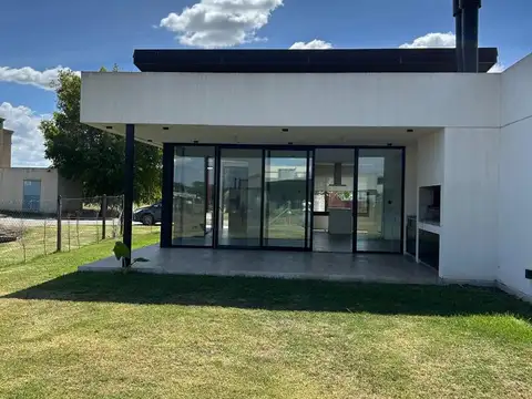 Casadivina casa a estrenar, 3 dormitorios detalles de calidad