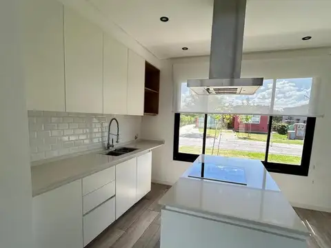 Casadivina casa a estrenar, 3 dormitorios detalles de calidad