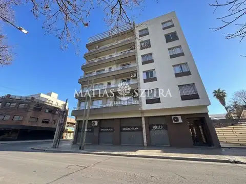 Aristobulo del Valle al 2500