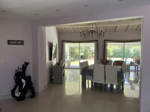 Casa en Venta en Pilar Del Lago, USD 265.000