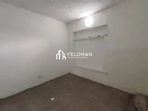 Local en Alquiler en Morón, $ 700.000