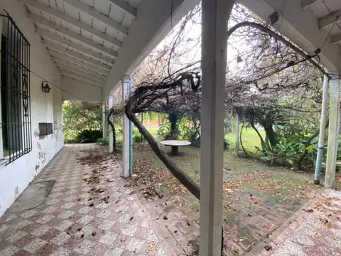 Casa en Venta en Berisso [Cod: 7253-54]