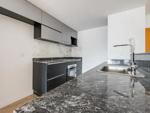 VENTA - Departamento de 2 dormitorios Balcón Frente Amenities - Martin, Rosario.