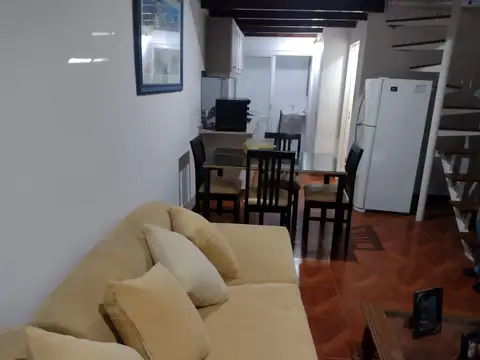 Depto Tipo Casa en Venta de 3 ambientes