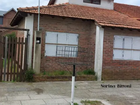 PH al frente con entrada de auto sin expensas