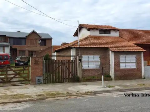 PH al frente con entrada de auto sin expensas
